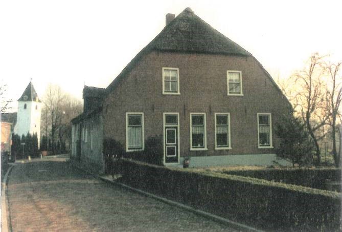 Foto van de boerderij Dorpsstraat 18-18b te Aalst
