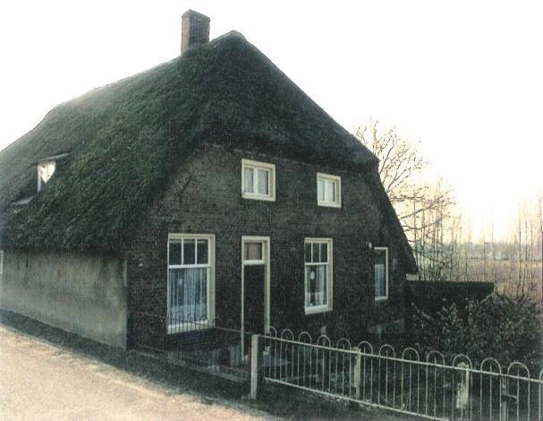 Foto van boerderij Maasdijk 81 in Aalst (aan de voorkant)