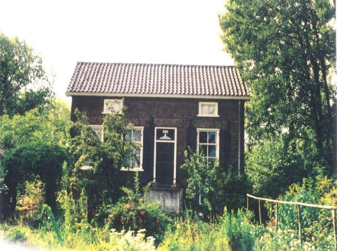 Foto van voorkant woonhuis aan de Molenstraat 7 in Bruchem