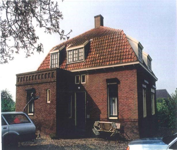 Foto van voorkant woning Aalderwijksestraat 2 in Kerkwijk