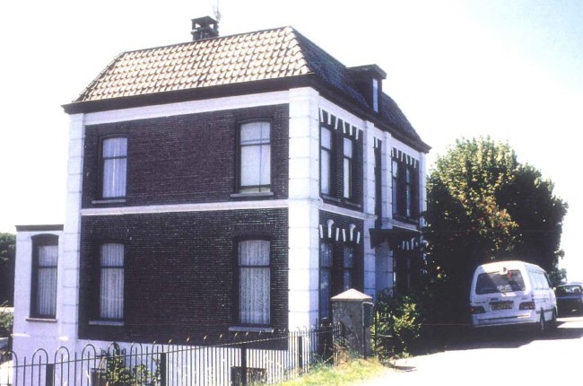 Foto van woning aan de Waalbandijk 11 in Nieuwaal