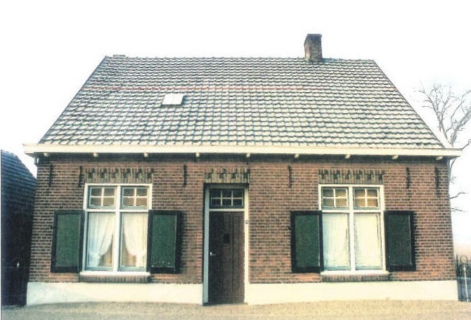 Foto van voorkant woonhuis Maasdijk 79 in Poederoijen