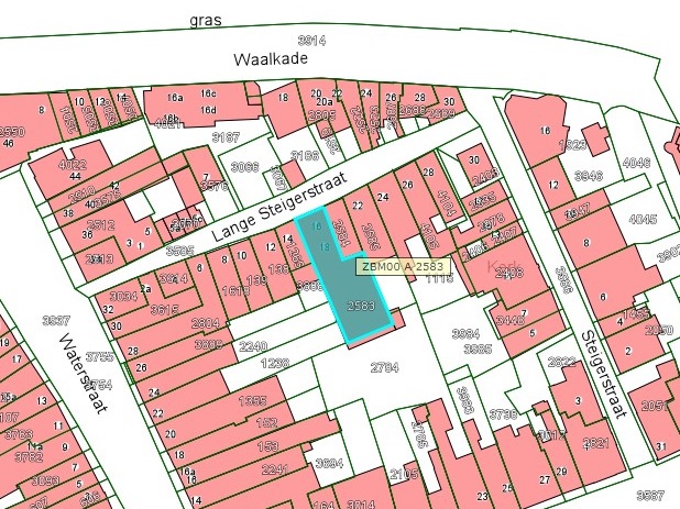 Kadastrale kaart van 2015 van ingetekende perceel aan de Lange Steigerstraat 16 en 18 in Zaltbommel